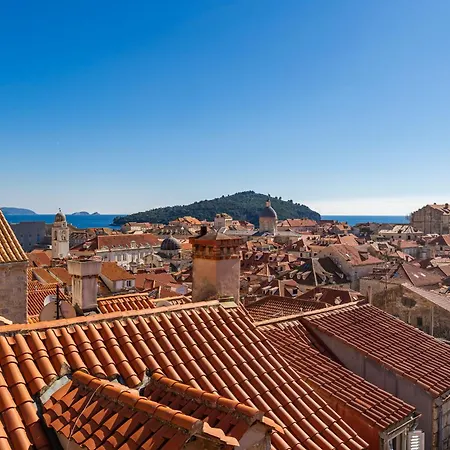 Two Friends Palace Pensionat 3*
