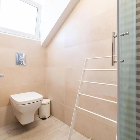 Two Friends Palace Pensionat 3*