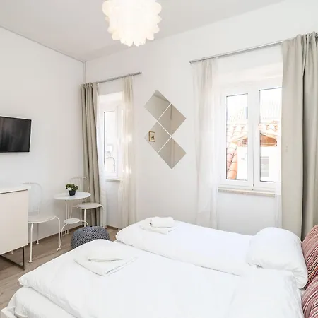 Pensionat Two Friends Palace 3*